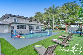 8BR Family Resort with Pool & Playground