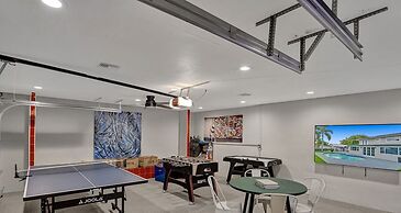 8BR Family Resort with Pool & Playground