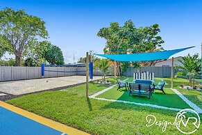 8BR Family Resort with Pool & Playground