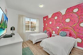 Candy Rooms 6 Bed 5 Bath In Paradise Palms 6 Bedroom Villa by Redawnin