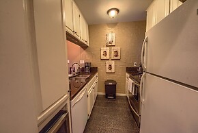 Tubers Delight Cw B203 3 Bedroom Condo by RedAwning