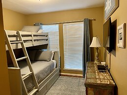 Tubers Delight Cw B203 3 Bedroom Condo by RedAwning