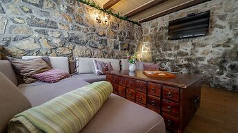 Charming Holiday House in Velika Lesnica