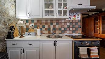 Charming Holiday House in Velika Lesnica