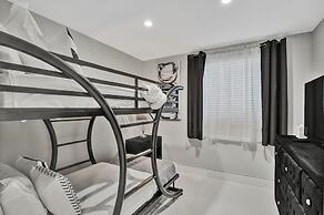 Renovated 5 Br Home with Heated Pool