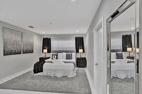 Renovated 5 Br Home with Heated Pool