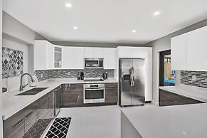 Renovated 5 Br Home with Heated Pool