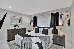 Renovated 5 Br Home with Heated Pool