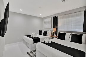 Renovated 5 Br Home with Heated Pool