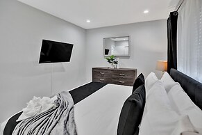 Renovated 5 Br Home with Heated Pool