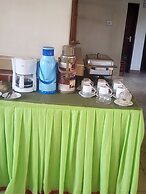 SCROLL INN HOTEL