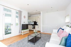 Estuary View by Sorted Stay