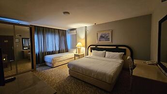 Sever Suites Hotel