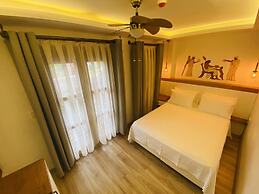 In Ephesus Otel and Art Galery