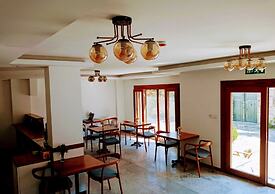 In Ephesus Otel and Art Galery