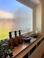 Prime Location- Detached Clifton Home With Parking