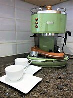 Prime Location- Detached Clifton Home With Parking