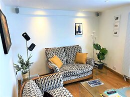 Prime Location- Detached Clifton Home With Parking