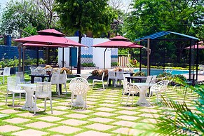 TGI Insignia Resort & Villa's