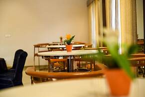 TGI Insignia Resort & Villa's