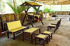 TGI Insignia Resort & Villa's