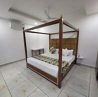 TGI Insignia Resort & Villa's