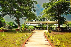 TGI Insignia Resort & Villa's