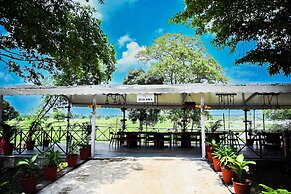 TGI Insignia Resort & Villa's