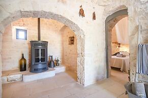 TD Trulli Albapetra Pool Olive Trees