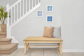 Stunning Lake View! Themed Bedrooms With Comfortable and Sophisticated