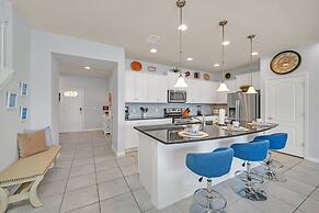 Stunning Lake View! Themed Bedrooms With Comfortable and Sophisticated