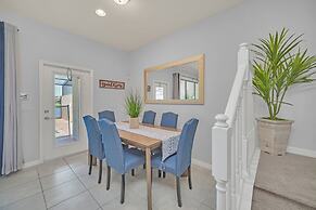 Stunning Lake View! Themed Bedrooms With Comfortable and Sophisticated