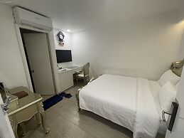 A25 Hotel - 255 Le Thanh Ton