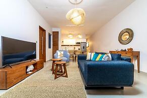 Immaculate 2-bed Apartment in Pereybere Grand Baie