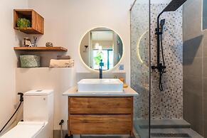 Immaculate 2-bed Apartment in Pereybere Grand Baie