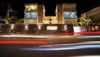 Immaculate 2-bed Apartment in Pereybere Grand Baie