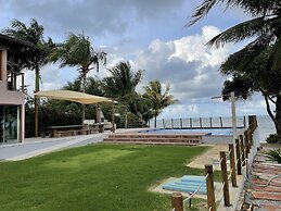 Front sea Mansion With Pool Maceio Paripueira