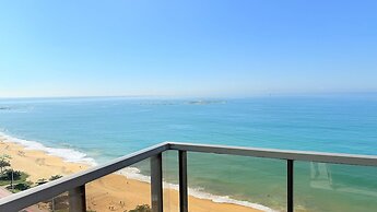 Praia Dourada