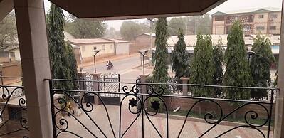 New Town Palace Hotel