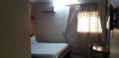 New Town Palace Hotel