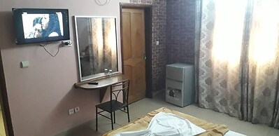 New Town Palace Hotel