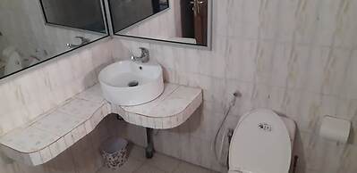 New Town Palace Hotel