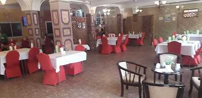 New Town Palace Hotel