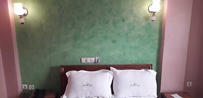 New Town Palace Hotel