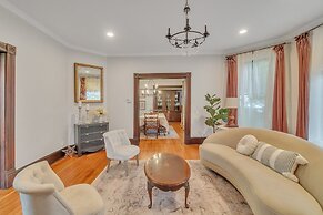 Orting Manor - Charming And Historic! 6 Bedroom Residence by Redawning