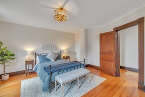 Orting Manor - Charming And Historic! 6 Bedroom Residence by Redawning