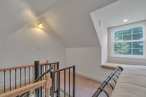 Orting Manor - Charming And Historic! 6 Bedroom Residence by Redawning