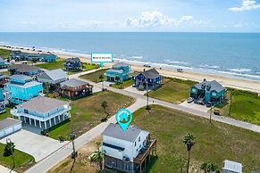 Good Times And Tan Lines 3 Bedroom Home by RedAwning