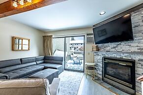 Telemark 5 4 Bedroom Condo by RedAwning