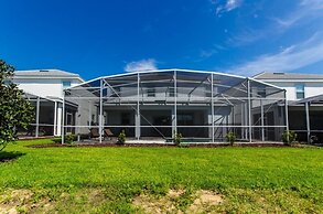 6 Bed 6 Bath Champions Gate Golf Resort! 6 Bedroom Villa by RedAwning